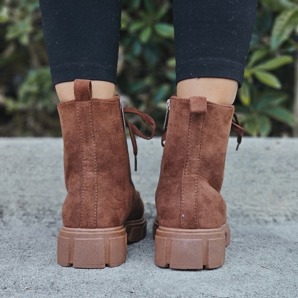 Womens Suede Brown Combat Ankle Boots Lace Up Heeled - Picture 4 of 6